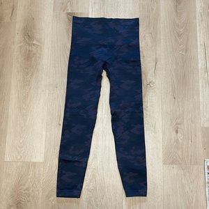 Spanks Camo Leggings LG